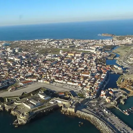 Mfb House Peniche